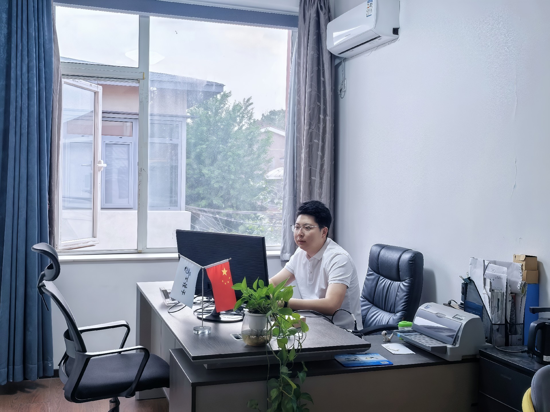 Schritt in Beijing Zhongping Technology: Erleben Sie die Exzellenz in den Dienstleistungen der industriellen Automatisierung4